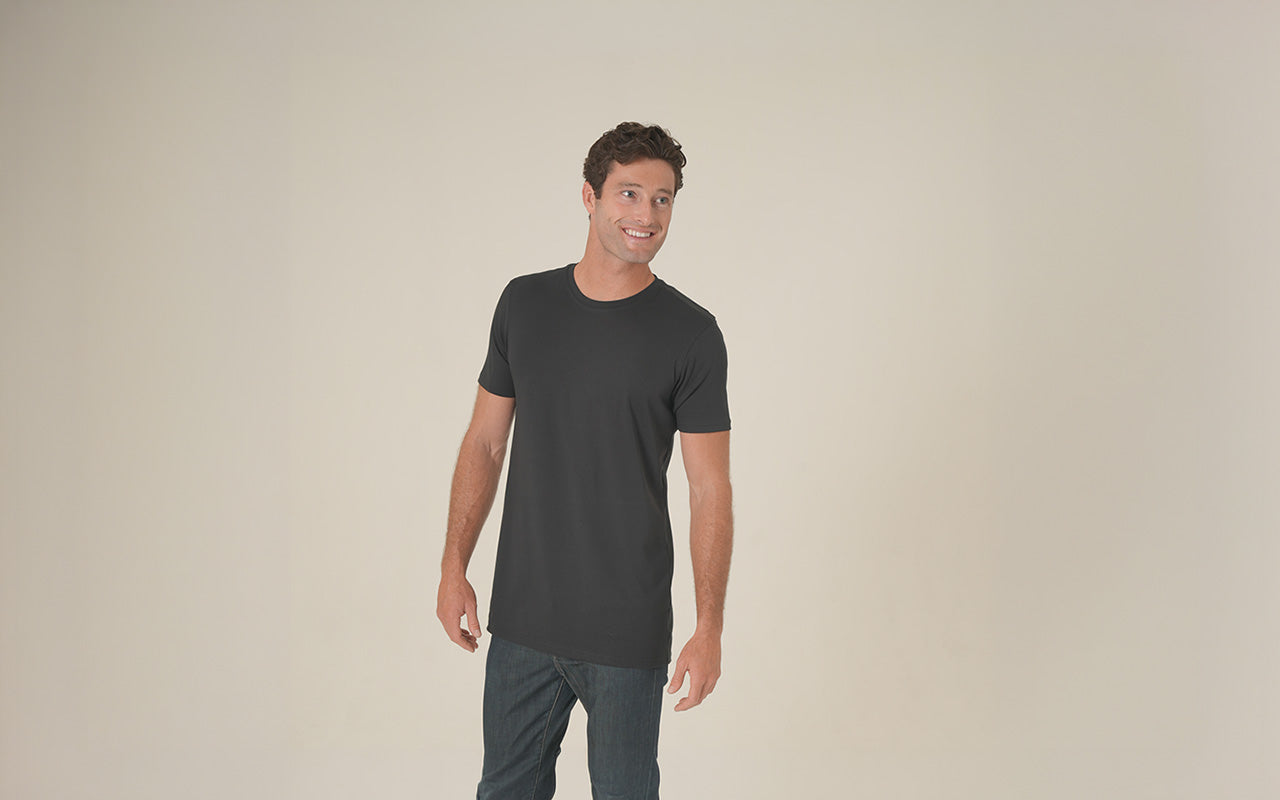 The Real Reason T Shirts for Tall Guys Don’t Fit (and What Actually Works)
